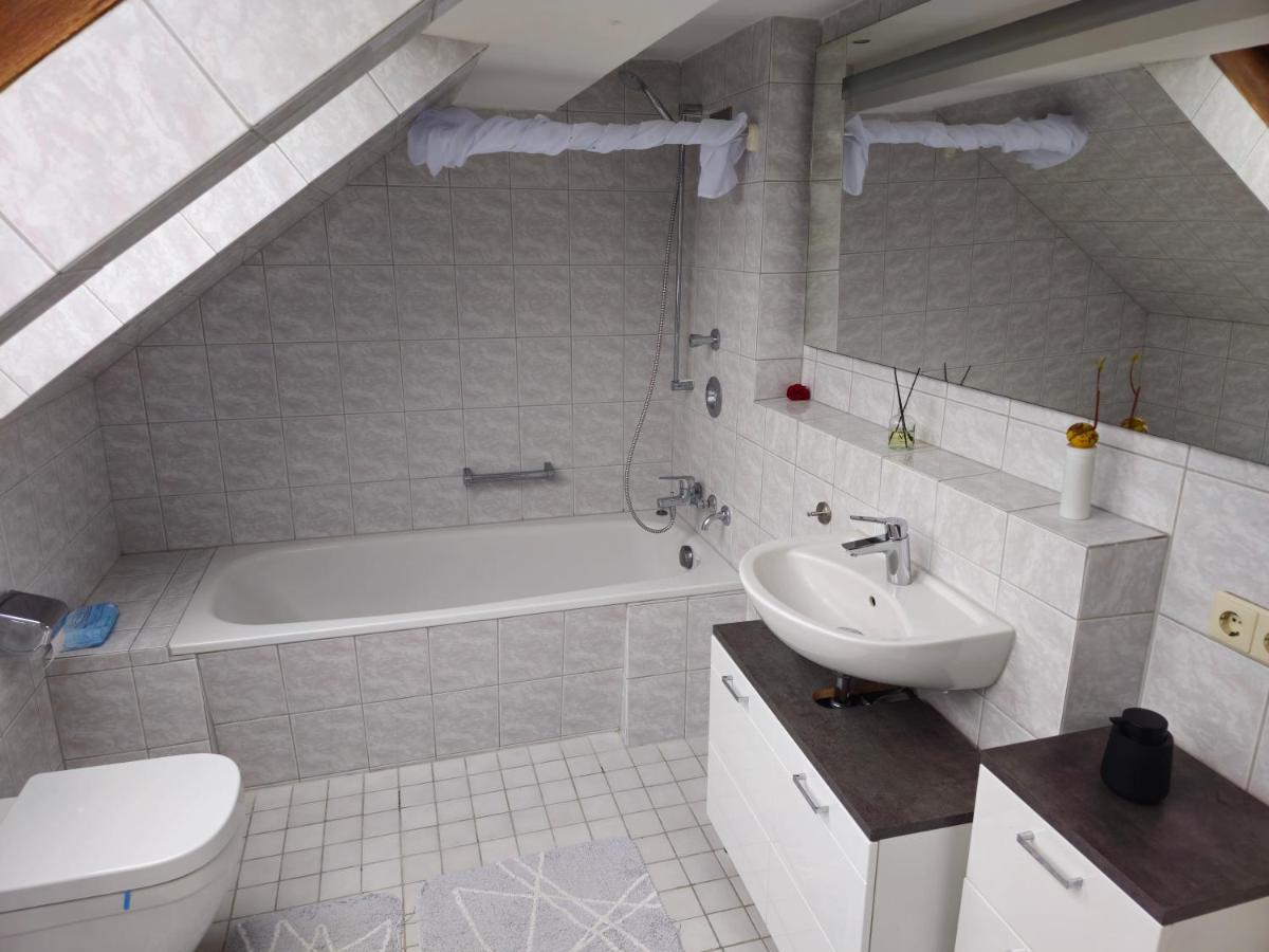 Sauna - Massage -Bodensee-Cinema Feeling- Home Sharing - Parking - Kueche Radolfzell am Bodensee Luaran gambar