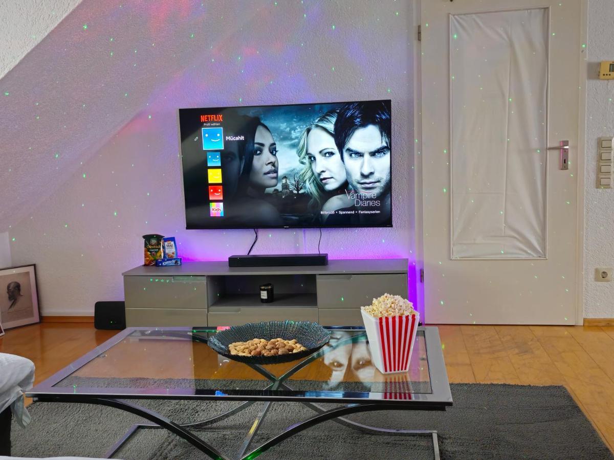 Sauna - Massage -Bodensee-Cinema Feeling- Home Sharing - Parking - Kueche Radolfzell am Bodensee Luaran gambar